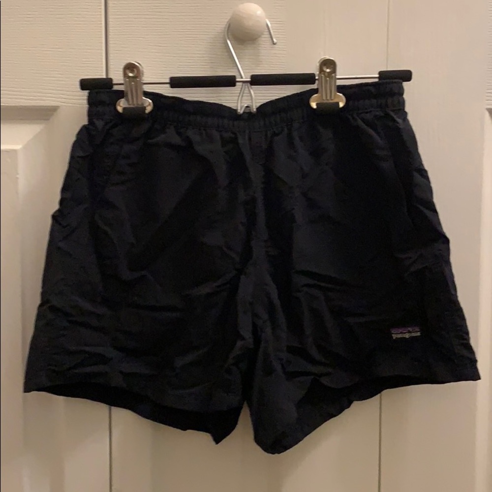 Patagonia Womens baggie shorts (small)